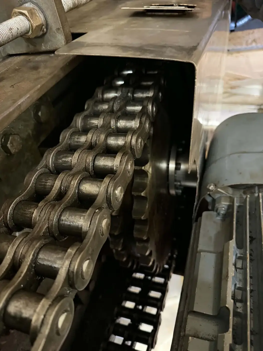 Drive chain and sprocket checked for wear
