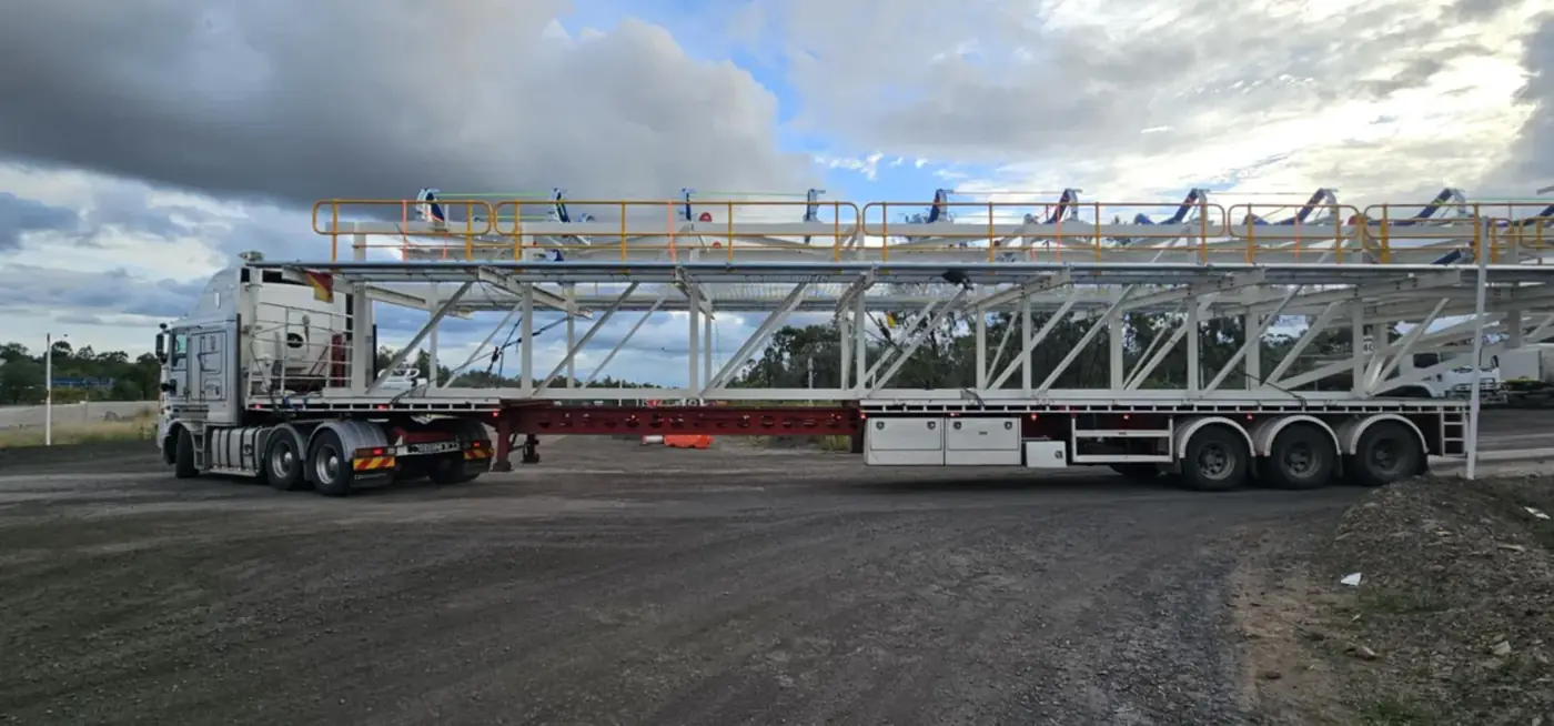Conveyor module on a truck for installation