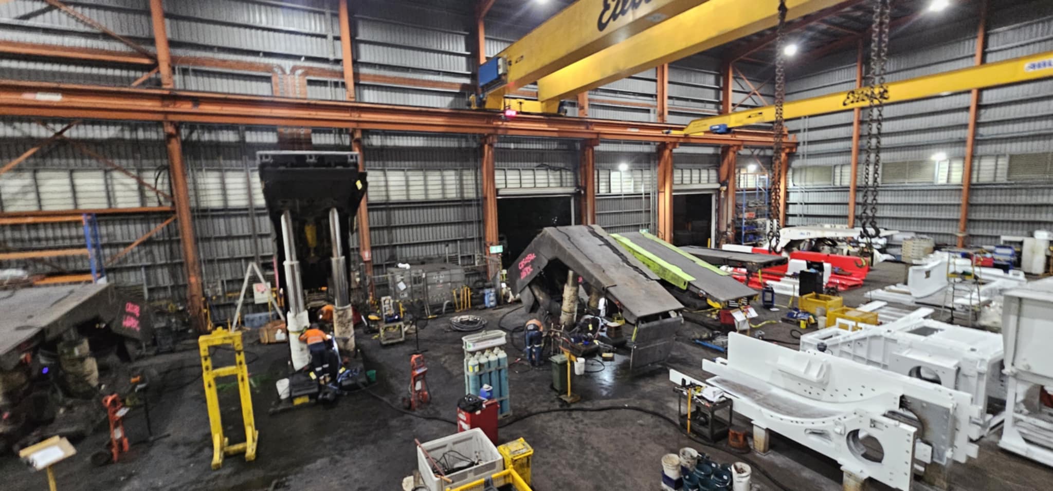 Industrial workshop fabrication support