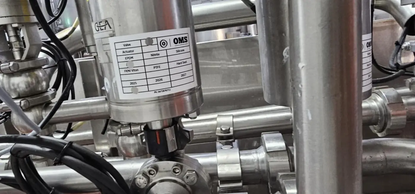OMS service tag recording valve seal material and service year
